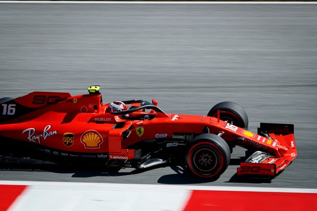 Reprezentant Monako Charles Leclerc po raz drugi w karierze wygrał kwalifikacje przed wyścigiem o Grand Prix Formuły 1 /VALDRIN XHEMAJ    /PAP/EPA