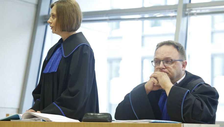 Reprezentujący wojewodę: mec. Maja Dudak i mec. Sebastian Oraniec na sali rozpraw Wojewódzkiego Sądu Administracyjnego w Warszawie /Adam Guz /PAP