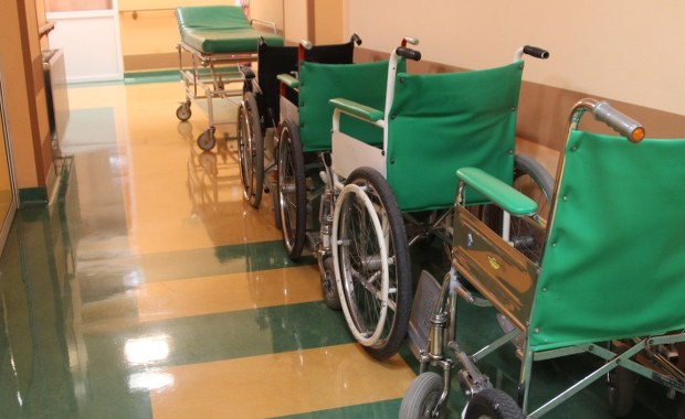 Resort zdrowia chce, by publiczne szpitale pobierały opłaty od pacjentów