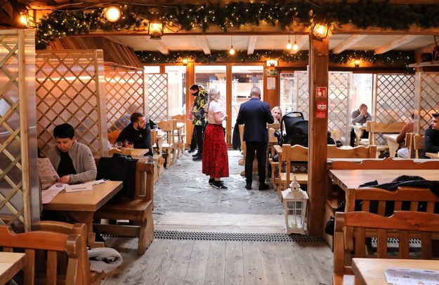 Restauracja, która otworzyła się na Krupówkach w Zakopanem / 	Grzegorz Momot    /PAP