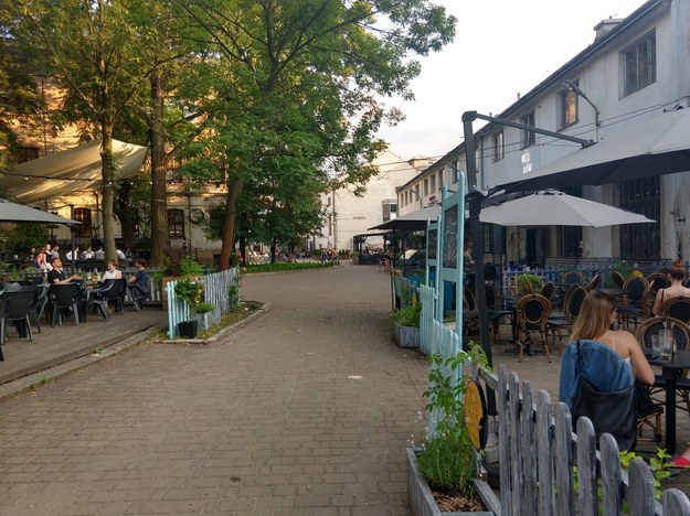 Restauracje przy Dolnych Młynów 10 w Krakowie /Przemysław Błaszczyk /RMF MAXX