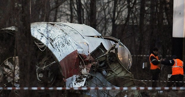 Resztki prezydenckiego Tu-154, który rozbił się pod Smoleńskiem /AFP