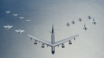 Reuters: Myśliwce puczystów miały Erdogana na muszce, jednak nie strzeliły