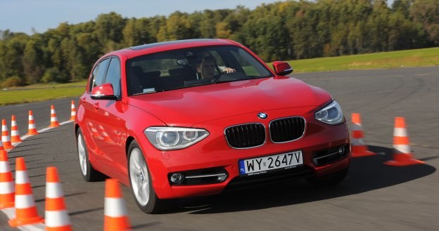 Rewelacyjny rozkład mas, klasyczny układ napędowy, sprężyste zawieszenie - tutaj wszystko podporządkowane jest maksymalnej przyjemności z jazdy. /Motor