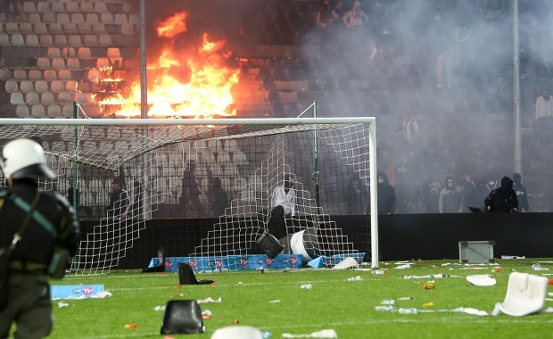 Rewolucja na stadionach. Policja będzie znakować pseudokibiców sprayem