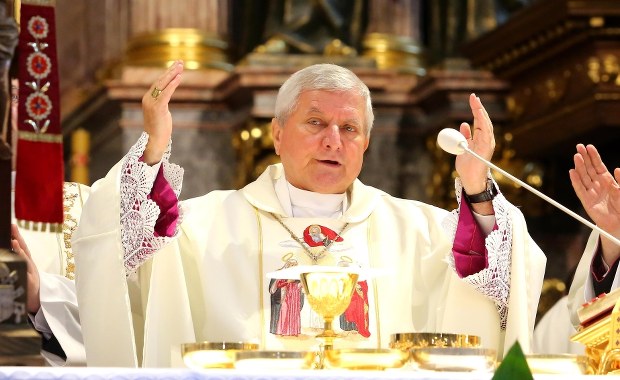Rewolucja w Kaliszu. Papież odsuwa bp. Edwarda Janiaka od kierowania diecezją  