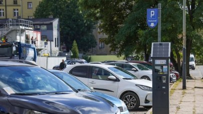 Rewolucja w płatnym parkowaniu w Łodzi. Sprawdź, co się zmieniło 