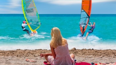 Rewolucja w walce z nałogiem: Hiszpania bez dymu na tarasach i plażach