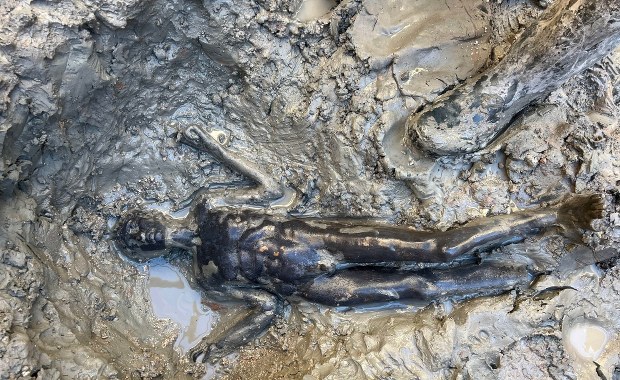 "Rewolucyjne odkrycie". Posągi rzymskich bogów przeleżały w błocie 2300 lat