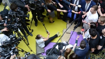 Rezydenci: Nie jesteśmy politykami. Czekamy na ruch rządu