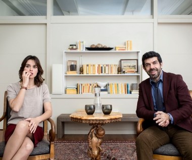 Reżyser filmu Simone Godano wyjaśnia, że abstrakcyjny pomysł z zamianą ciał został zainspirowany sytuacją z gabinetu psychoterapeutycznego.

- Psychologowie czasami proszą pacjentów, żeby opowiedzieli o jakimś epizodzie ze swojego życia z perspektywy innej osoby, tak, jakby mówili o kimś obcym. Dzięki temu można dostrzec coś, czego się wcześniej nie widziało. Pacjenci nagle zaczynają rozumieć, dlaczego ktoś ich opuścił, że nie ma w nich empatii albo że okazują partnerom obojętność. W moim filmie bohaterowie są na miejscu drugiej osoby nie przez godzinną sesję, ale przez znacznie dłuższy czas. Film jest oczywiście pewną metaforą, ale jednocześnie chciałem, żeby był to obraz realistyczny, dlatego bohaterowie są bardzo życiowi, a umowność wydarzenia inicjującego nie podważa wiarygodności całej historii - zastrzega Godano.