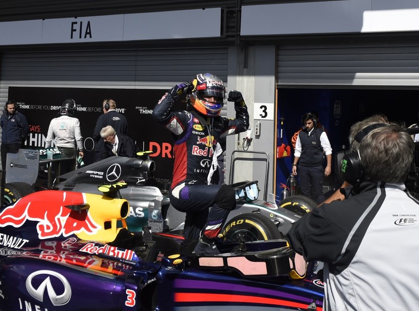 Ricciardo odniósł już trzecie w tym sezonie zwycięstwo /AFP