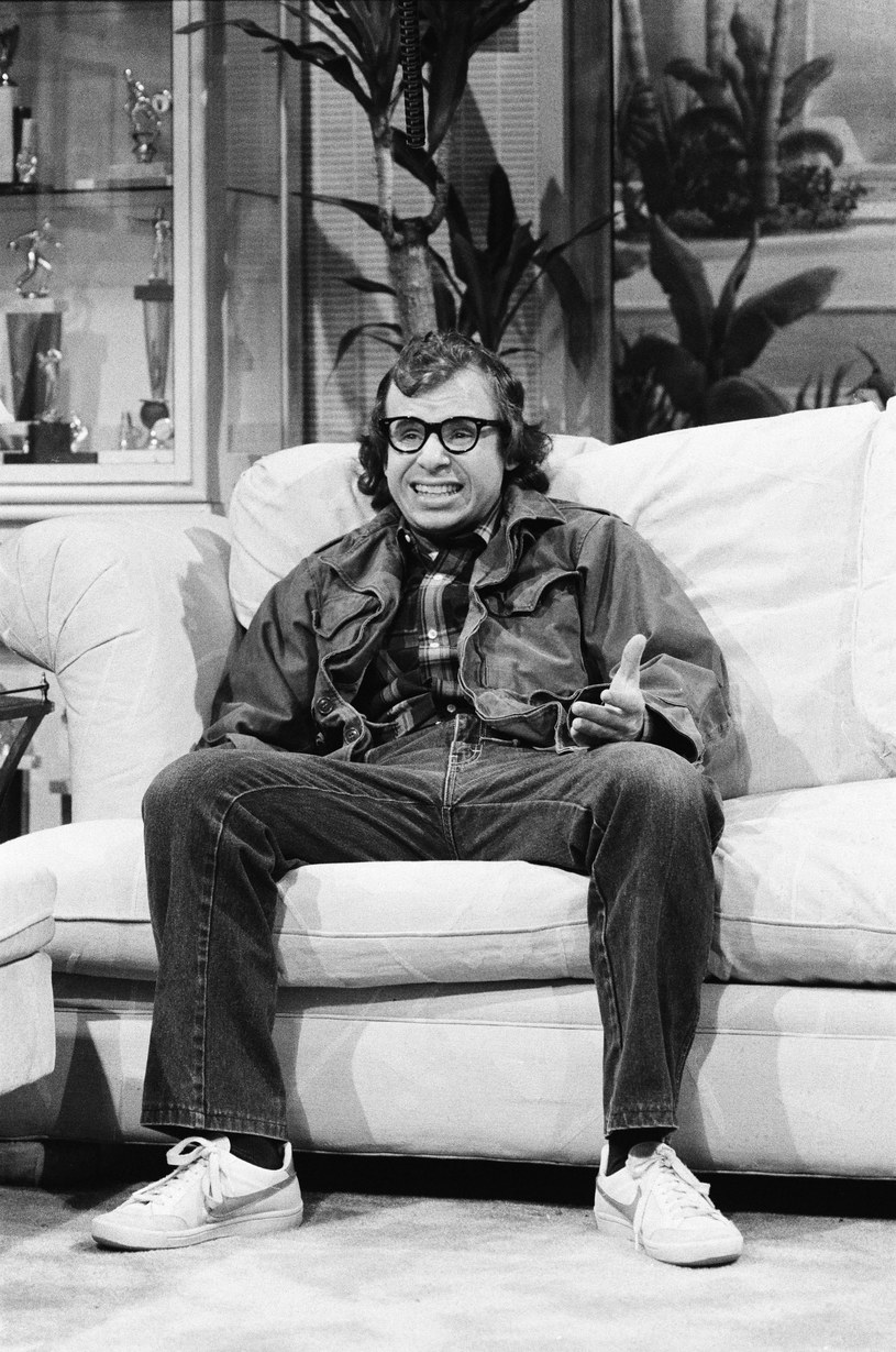 Rick Moranis parodiuje Woody'ego Allena w "Saturday Night Live" /Fred Hermansky/NBC/NBCU Photo Bank /Getty Images