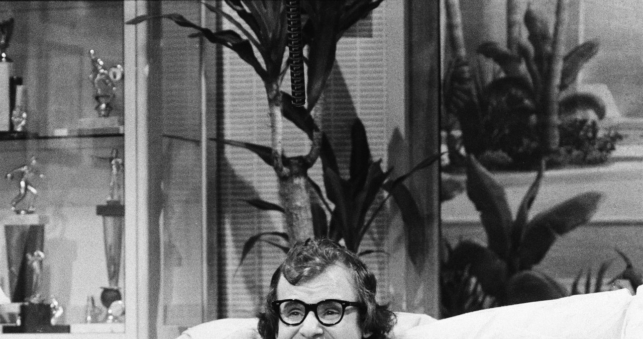 Rick Moranis parodiuje Woody'ego Allena w "Saturday Night Live" /Fred Hermansky/NBC/NBCU Photo Bank /Getty Images