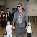 Ricky Martin z synami i... Matką Boską