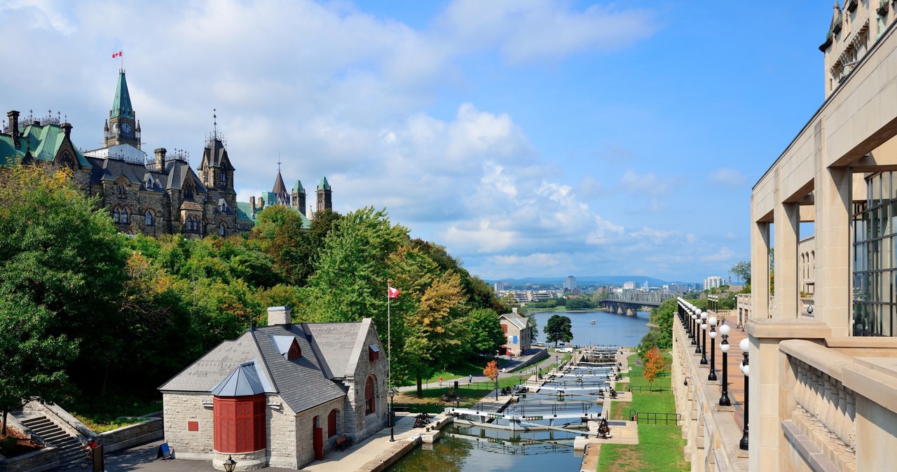 Rideau Canal w Ottawie, stolicy Kanady /123RF/PICSEL