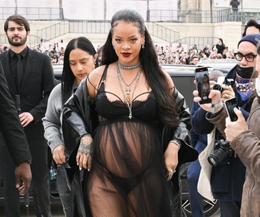 Rihanna: Ciężarna sesja dla "Vogue" przejdzie do historii? Zdjęcia zrobiła Annie Leibovitz