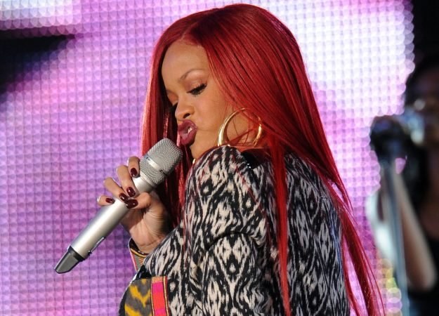 Rihanna jest bardziej zalotna fot. Bryan Bedder /Getty Images/Flash Press Media