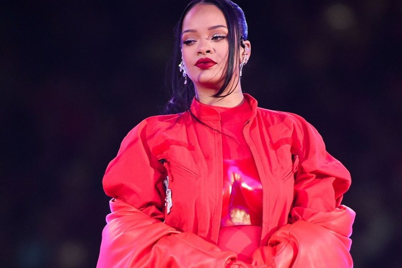 Rihanna już tak nie wygląda. Co za metamorfoza