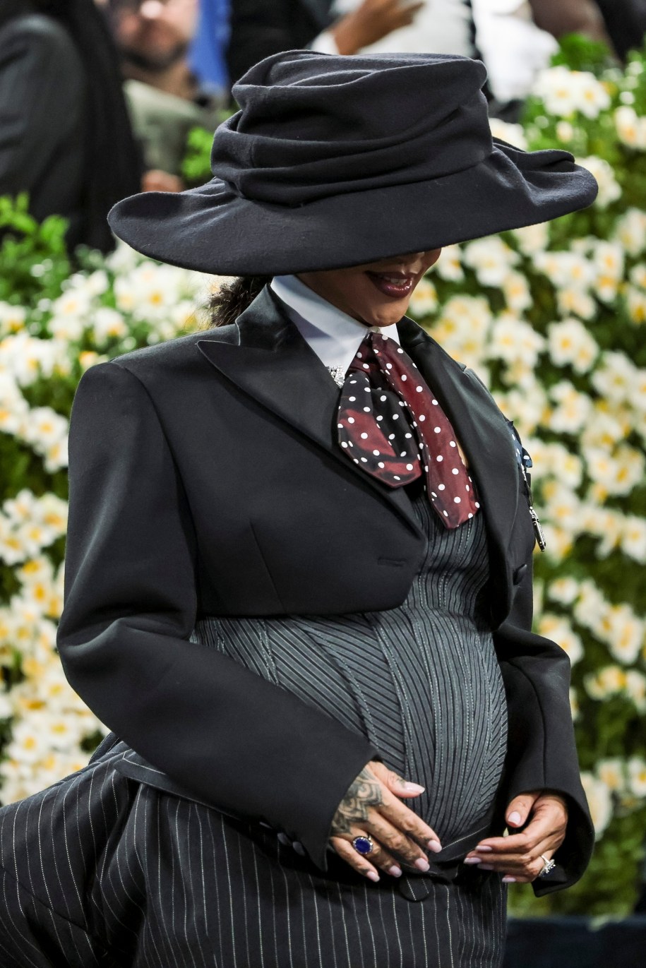 Rihanna na MET Gala /JUSTIN LANE /PAP/EPA