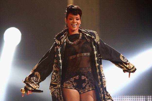 Rihanna najczęściej "okradaną" gwiazdą. Nie wygląda na zmartwioną (fot. Cameron Spencer) /Getty Images/Flash Press Media