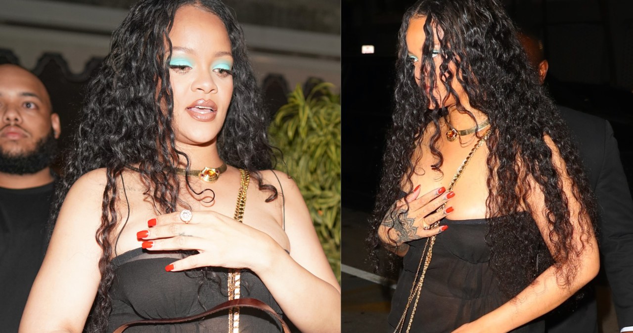 Rihanna próbuje okiełznać niesforny biust, który wprost wylewa jej się z sukienki /305pics /Getty Images