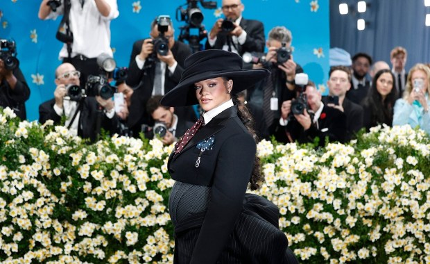 Rihanna urodziła i ujawniła imię dziecka. Fani zachwyceni zdjęciami dziewczynki