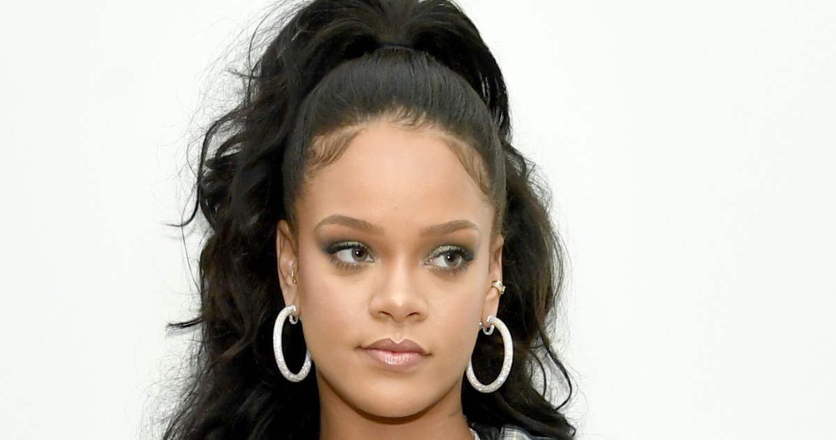 Rihanna w długich włosach /Dimitrios Kambouris /Getty Images