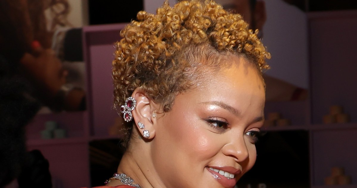 Rihanna w krótkich włosach /Kevin Mazur /Getty Images