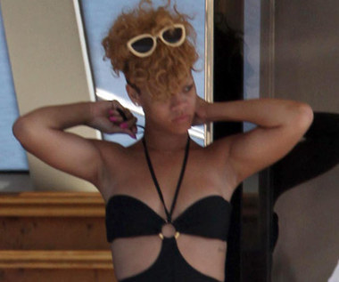 Rihanna zatrudnia "stylistę od bikini"