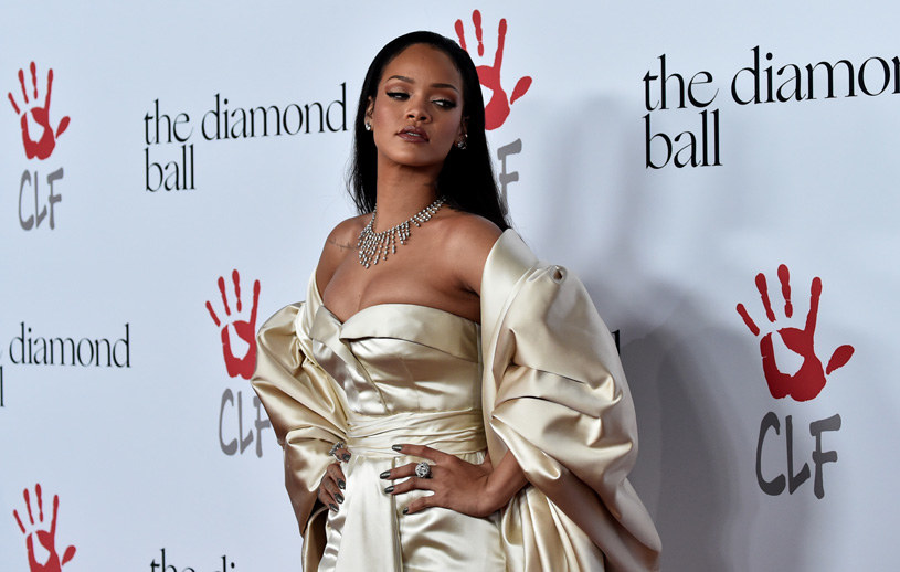 Rihanna /Alberto E. Rodriguez /Getty Images