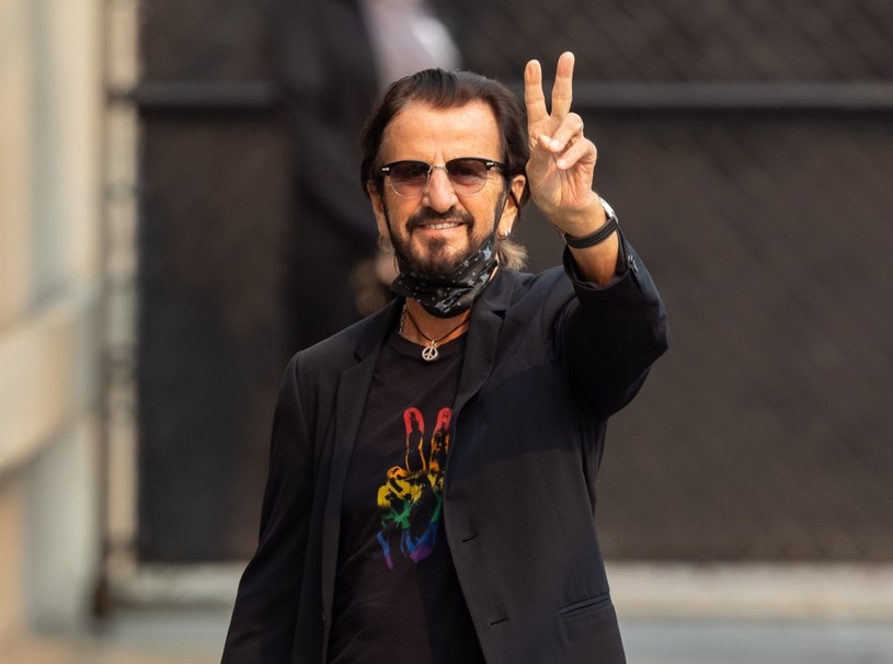 Ringo Starr wywrócił się na scenie. Czy stało się coś poważnego?