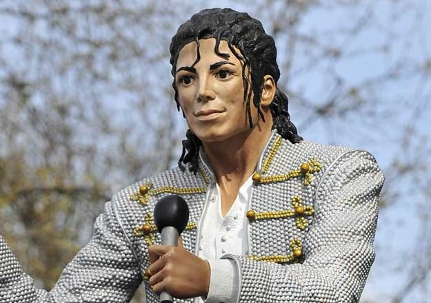 Rio Ferdinand pyta: Czy Michael Jackson w ogóle lubił piłkę nożną? /arch. AFP