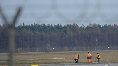 RMF FM ujawnia: Pas w Modlinie zbudowany ze złych materiałów