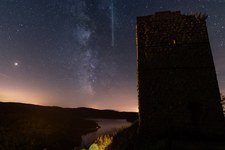 RMF: Największy meteoryt w historii Francji wykopany z ziemi