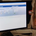 Robak internetowy atakuje przez czat na Facebooku