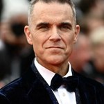 Robbie Williams znienacka przerwał występ. Padły słowa o chorobie...
