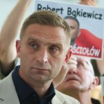 Robert Bąkiewicz Robert Bąkiewicz usłyszał wyrok ws. ataku na aktywistkę przed kościołem