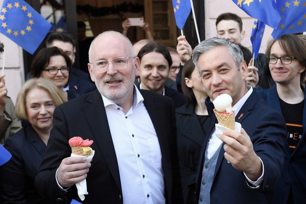 Robert Biedroń i Frans Timmermans / 	Radek Pietruszka   /PAP