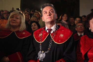 Robert Biedroń zaprzysiężony na prezydenta Słupska. "Najwyższy czas zabrać się do pracy"