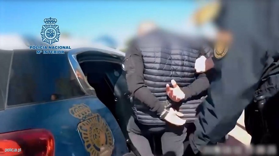 Robert Cz. - szef zorganizowanej grupy przestępczej. Zatrzymany poszukiwany był ENA i listem gończym /CBŚP /Policja