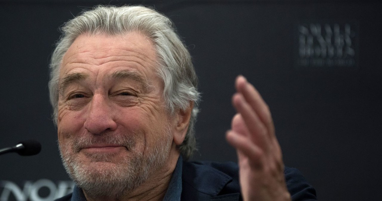 Robert De Niro zagra w nowym filmie Todda Phillipsa /AFP