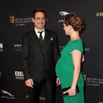 Robert Downey Jr. i jego ciężarna żona Susan Downey na gali BAFTA
