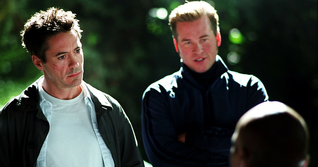 Robert Downey Jr. i Val Kilmer w filmie "Kiss Kiss Bang Bang" /Warner Bros/Courtesy Everett Collection /East News