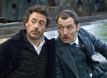 Robert Downey Jr. (Sherlock Holmes) i Jude Law (doktor John Watson) /materiały dystrybutora