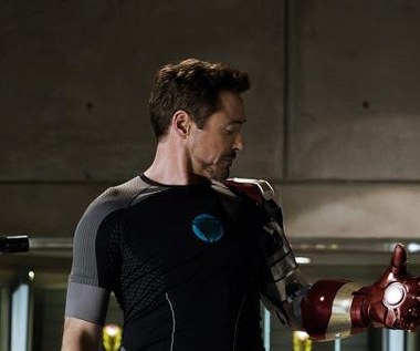 Robert Downey Jr. w scenie z filmu "Iron Man 3"