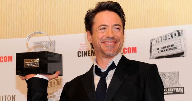 Robert Downey Jr. z nagrodą American Cinematique Award /AFP