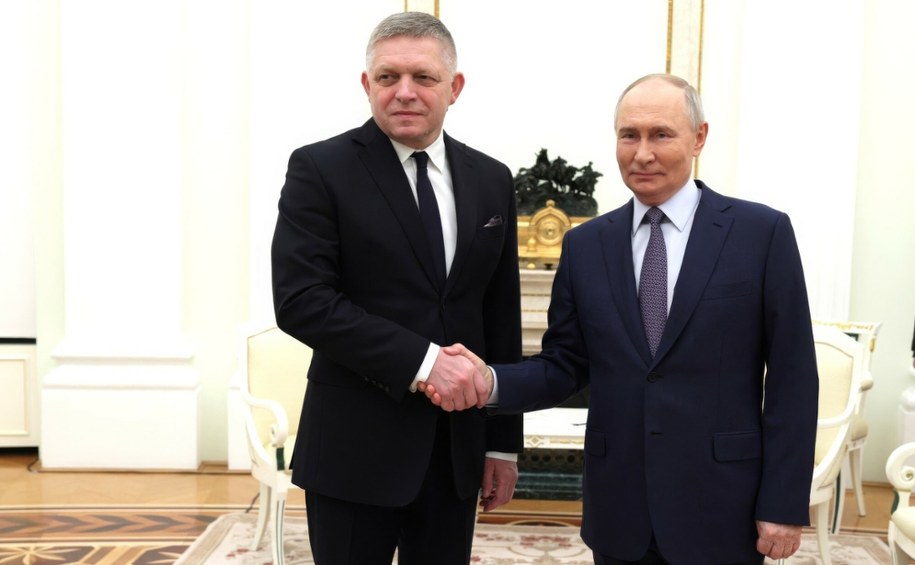 Robert Fico i Władimir Putin /Rex Features /East News