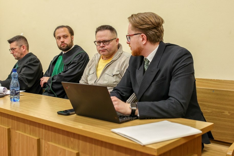 Robert Janczewski przed sądem /Jarek Praszkiewicz /PAP