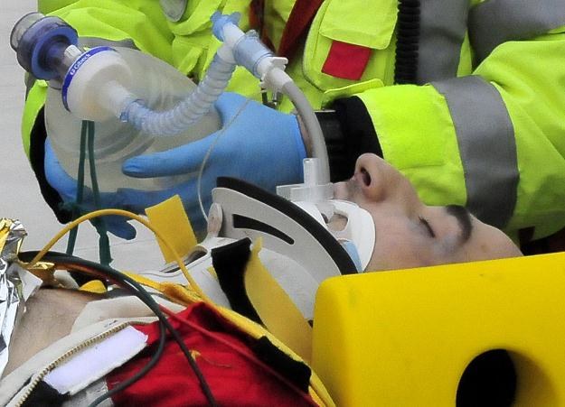 Robert Kubica doznał poważnych obrażeń w wyniku wypadku na trasie rajdu /AFP